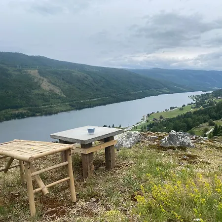 Дом отдыха Architect Designed Sleeping Box In Barn