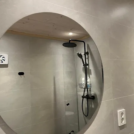 Hébergement de vacances Architect Designed Sleeping Box In Barn