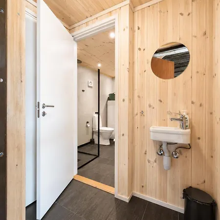 Architect Designed Sleeping Box In Barn Nyaraló Nos