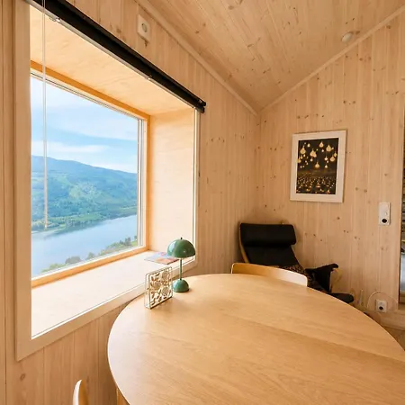 בית נופש Architect Designed Sleeping Box In Barn *