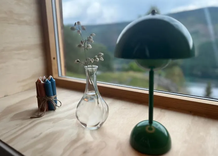 Architect Designed Sleeping Box In Barn Hébergement de vacances *