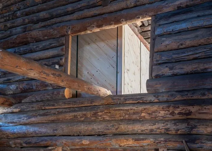 Architect Designed Sleeping Box In Barn Hébergement de vacances